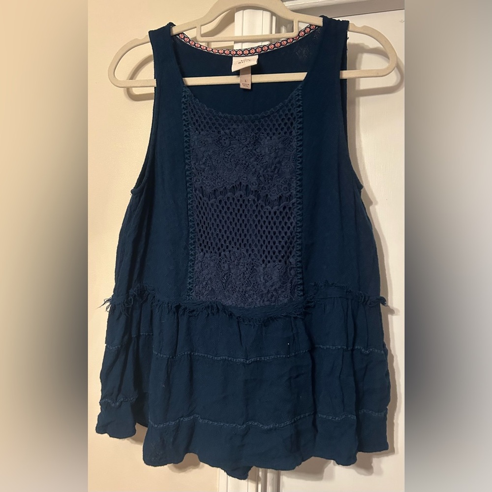 Women’s size Large 10 item Bundle - Picture 15 of 16